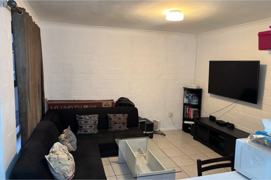 2 Bedroom Property for Sale in West Riding Western Cape